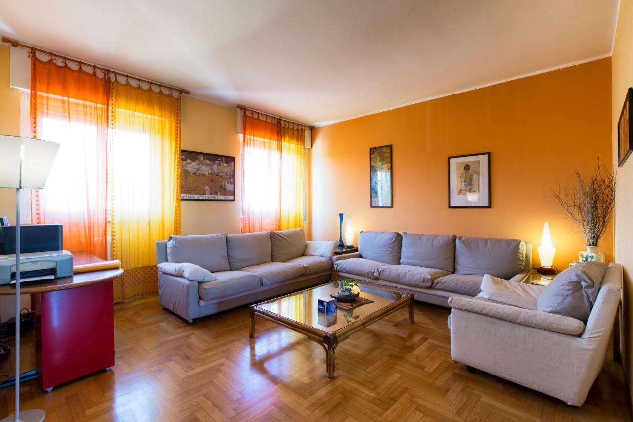 Appartamento 160 Mq Milan Exterior photo